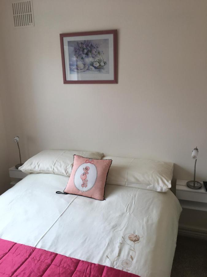 The Wave Bed and Breakfast Γκάλγουεϊ Εξωτερικό φωτογραφία