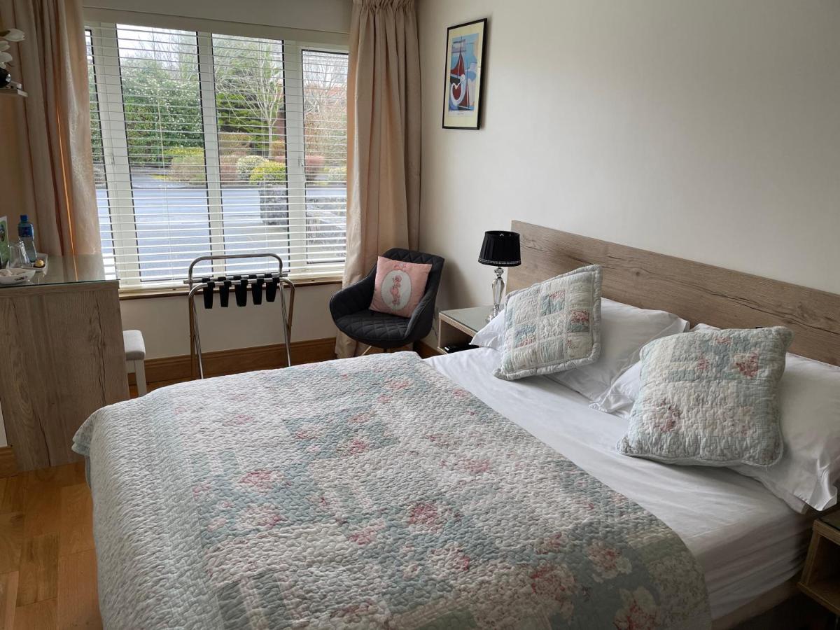 The Wave Bed and Breakfast Γκάλγουεϊ Εξωτερικό φωτογραφία