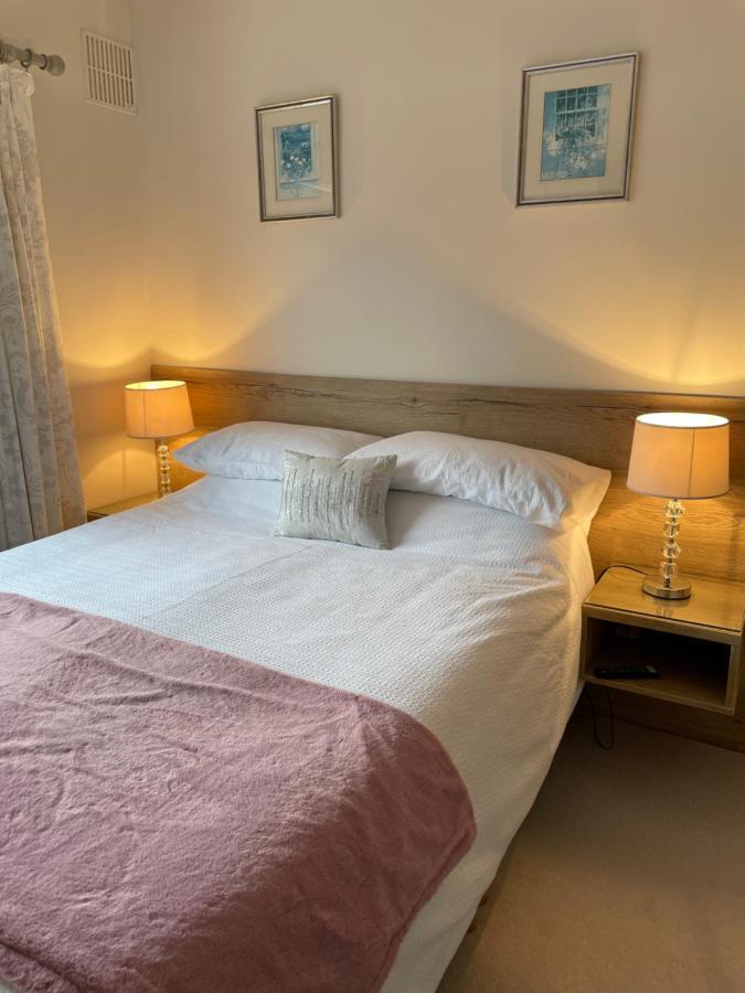 The Wave Bed and Breakfast Γκάλγουεϊ Εξωτερικό φωτογραφία